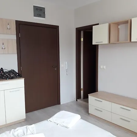 Stella Udacha & Слънчев бряг