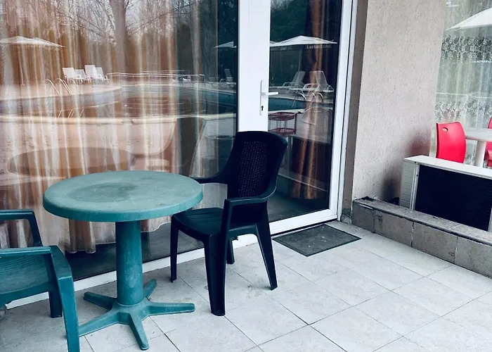 Stella Udacha & Apartment Slantschew brjag